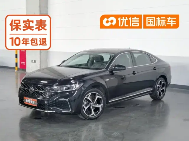 Фотография автомобиля — Volkswagen Passat