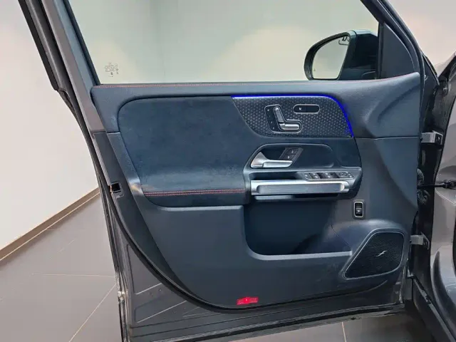 Mercedes-Benz GLB AMG — Фото автомобиля 9