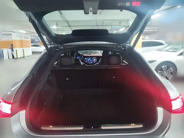 Mercedes-Benz EQS — Фото автомобиля 23