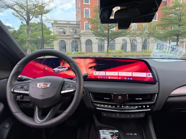Cadillac CT5 — Фото автомобиля 21