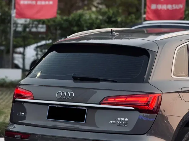 Audi Q5L — Фото автомобиля 16