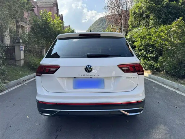 Volkswagen Tiguan L — Фото автомобиля 6