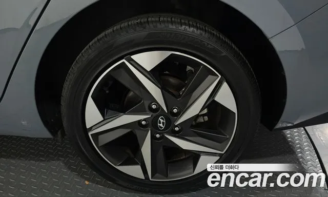 Hyundai Avante — Фото автомобиля 6