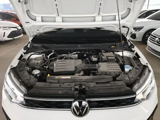 Volkswagen Lavida — Фото автомобиля 19