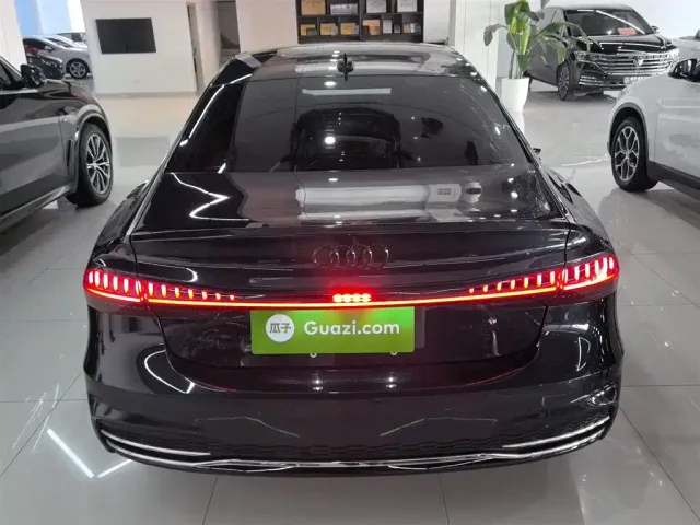 Audi A7L — Фото автомобиля 5