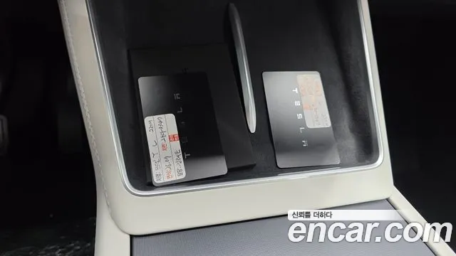 Tesla Model Y — Фото автомобиля 13
