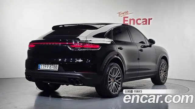 Porsche Cayenne — Фото автомобиля 2