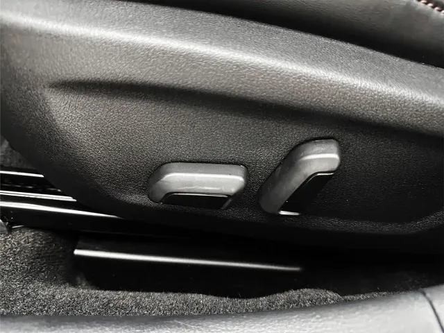 Mazda Axela — Фото автомобиля 16