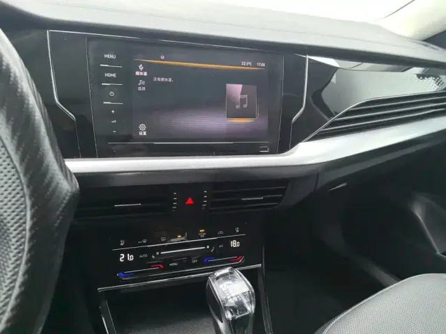 Volkswagen Passat — Фото автомобиля 12