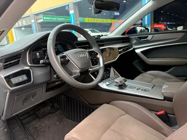 Audi A7L — Фото автомобиля 5