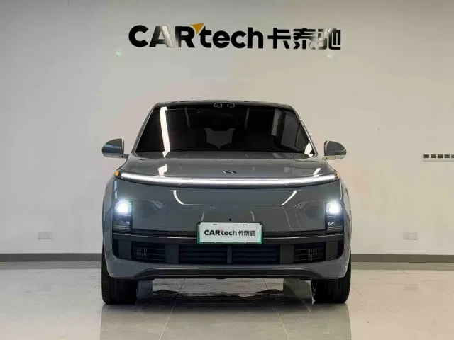 Li Auto L8 — Фото автомобиля 2