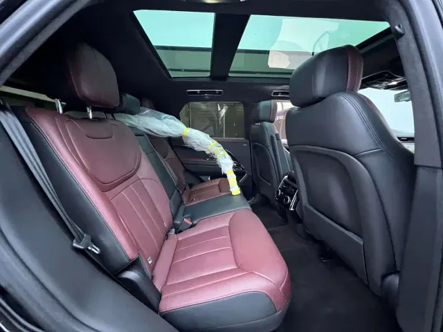 Land Rover Range Rover Sport — Фото автомобиля 6