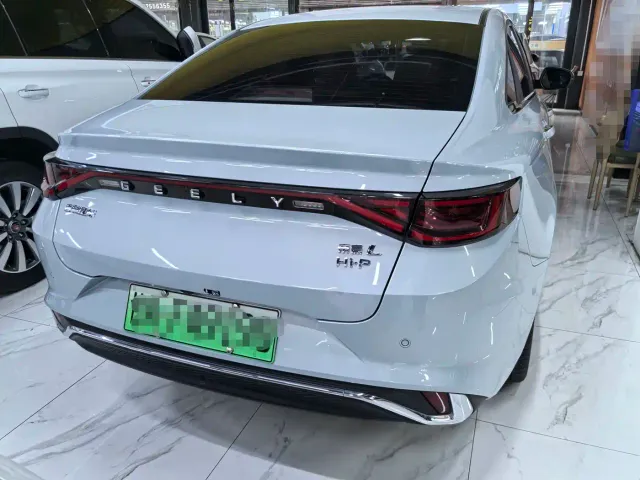 Geely Emgrand L — Фото автомобиля 5