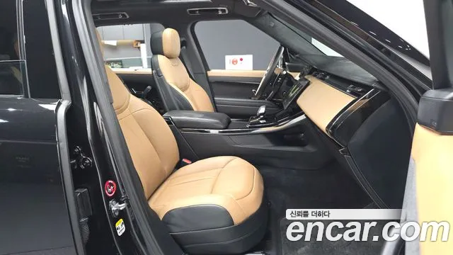 Land Rover Range Rover Sport — Фото автомобиля 11