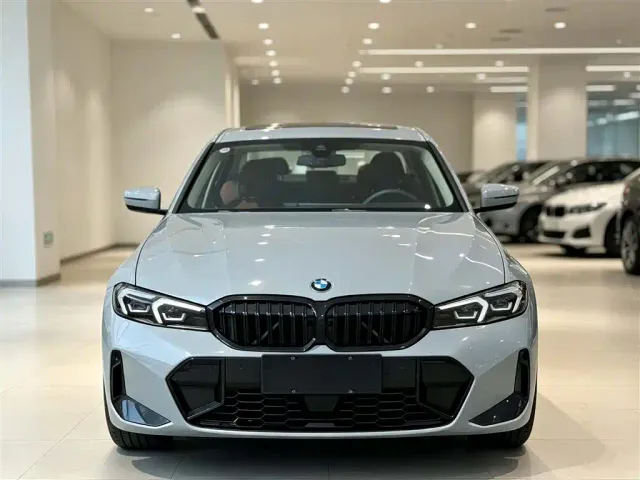 BMW 3 Series — Фото автомобиля 2