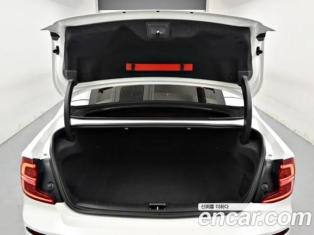Вольво S60 S60 третьего поколения B5 Ultimate Bright — Фото автомобиля 18