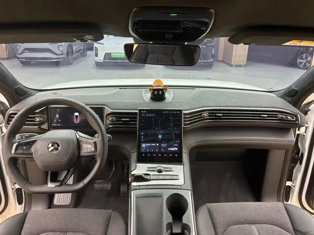 Nio EC6 — Фото автомобиля 14