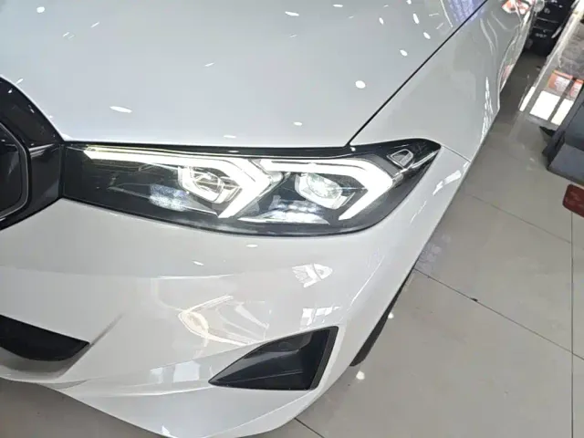BMW i3 — Фото автомобиля 23
