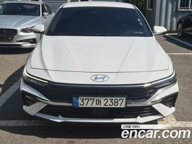 Фотография автомобиля — Hyundai Avante CN7