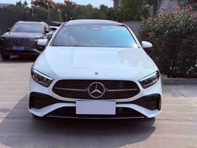 Mercedes-Benz A-Class — Фото автомобиля 2