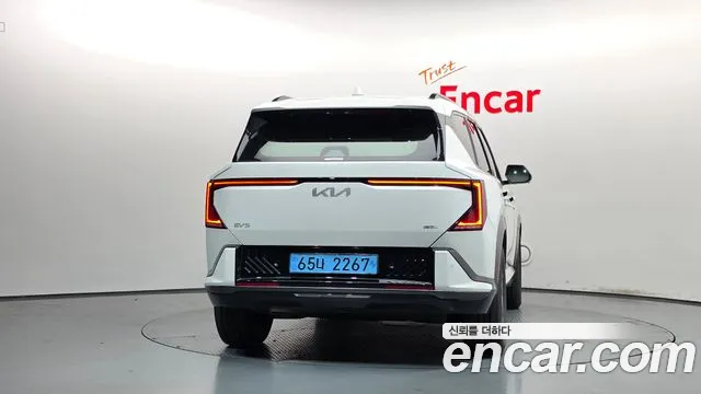 Kia EV5 — Фото автомобиля 4