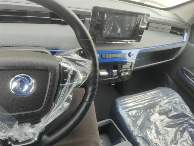 Dongfeng Yufeng EM27 — Фото автомобиля 9