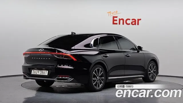Hyundai Grandeur Новый Grandeur IG — Фото автомобиля 2