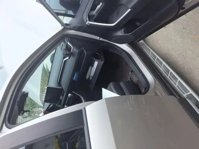 Toyota Wildlander — Фото автомобиля 19
