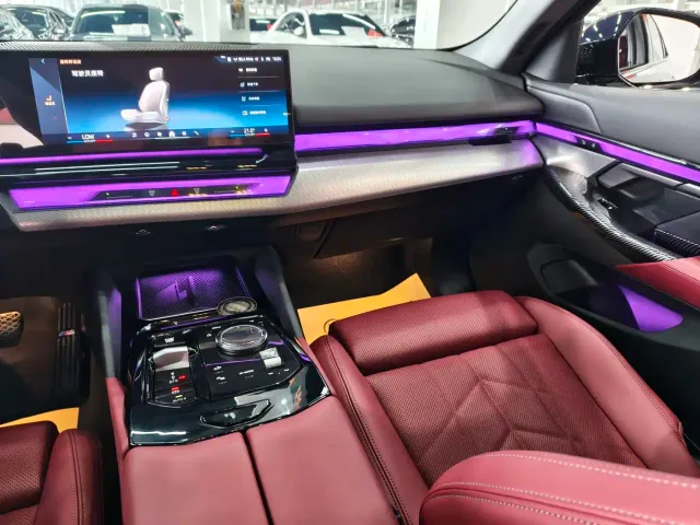 BMW 5 Series — Фото автомобиля 13