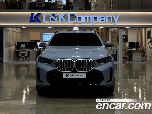 Фотография автомобиля — BMW X6 G06