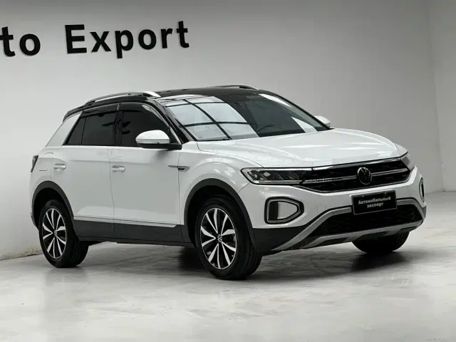 Volkswagen T-Roc — Фото автомобиля 3