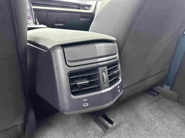 Toyota bZ3 — Фото автомобиля 22