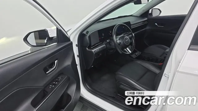 Hyundai Kona SX2 — Фото автомобиля 10