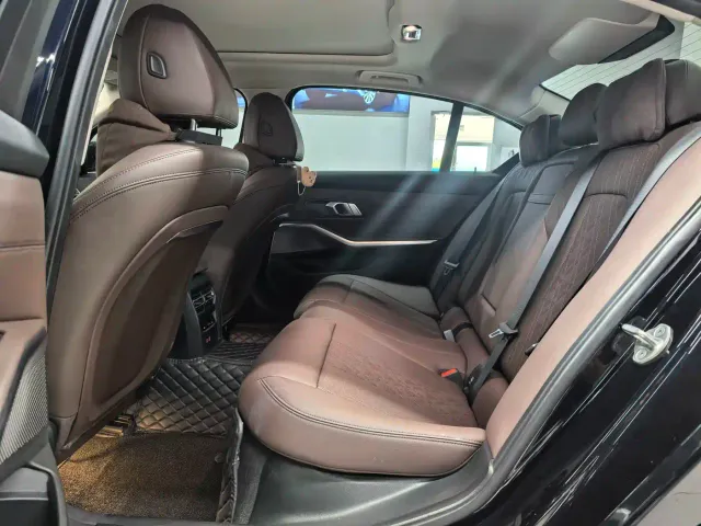 BMW 3 Series — Фото автомобиля 10