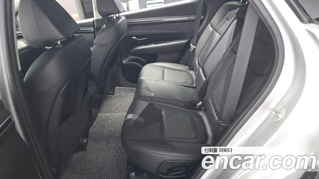 Hyundai Tucson Tucson (NX4) Дизель 2.0 4WD — Фото автомобиля 12
