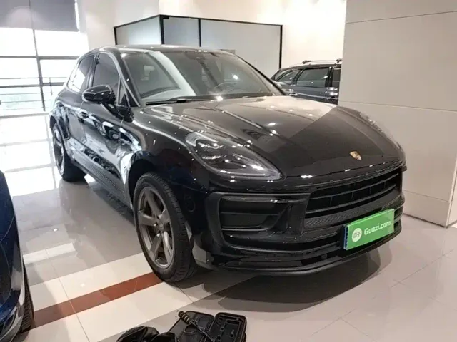 Porsche Macan — Фото автомобиля 3