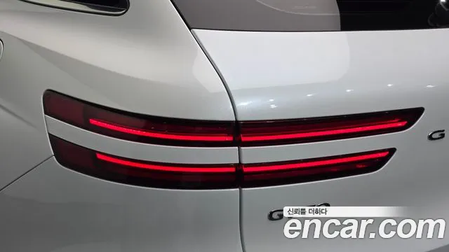 Genesis GV70 — Фото автомобиля 8