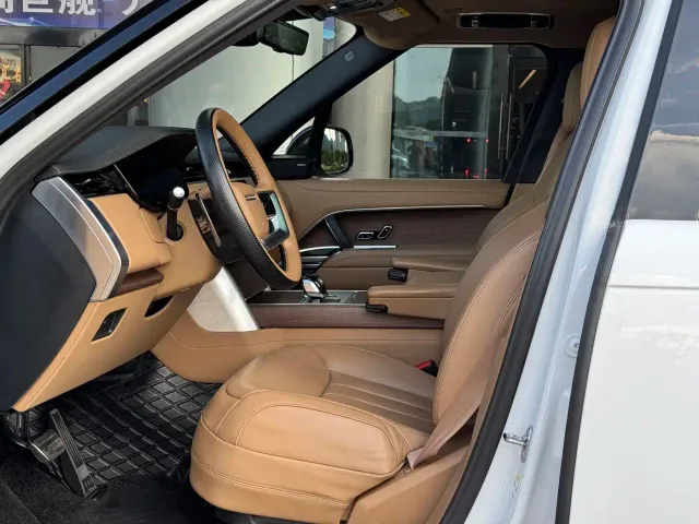 Land Rover Range Rover — Фото автомобиля 12