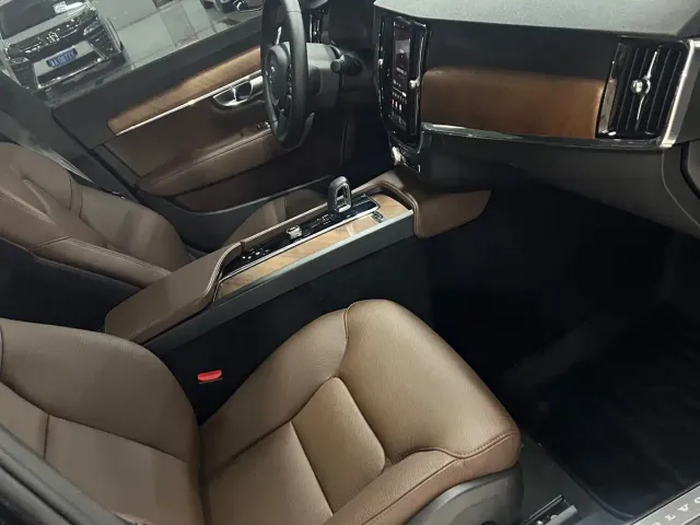 Volvo S90 — Фото автомобиля 7