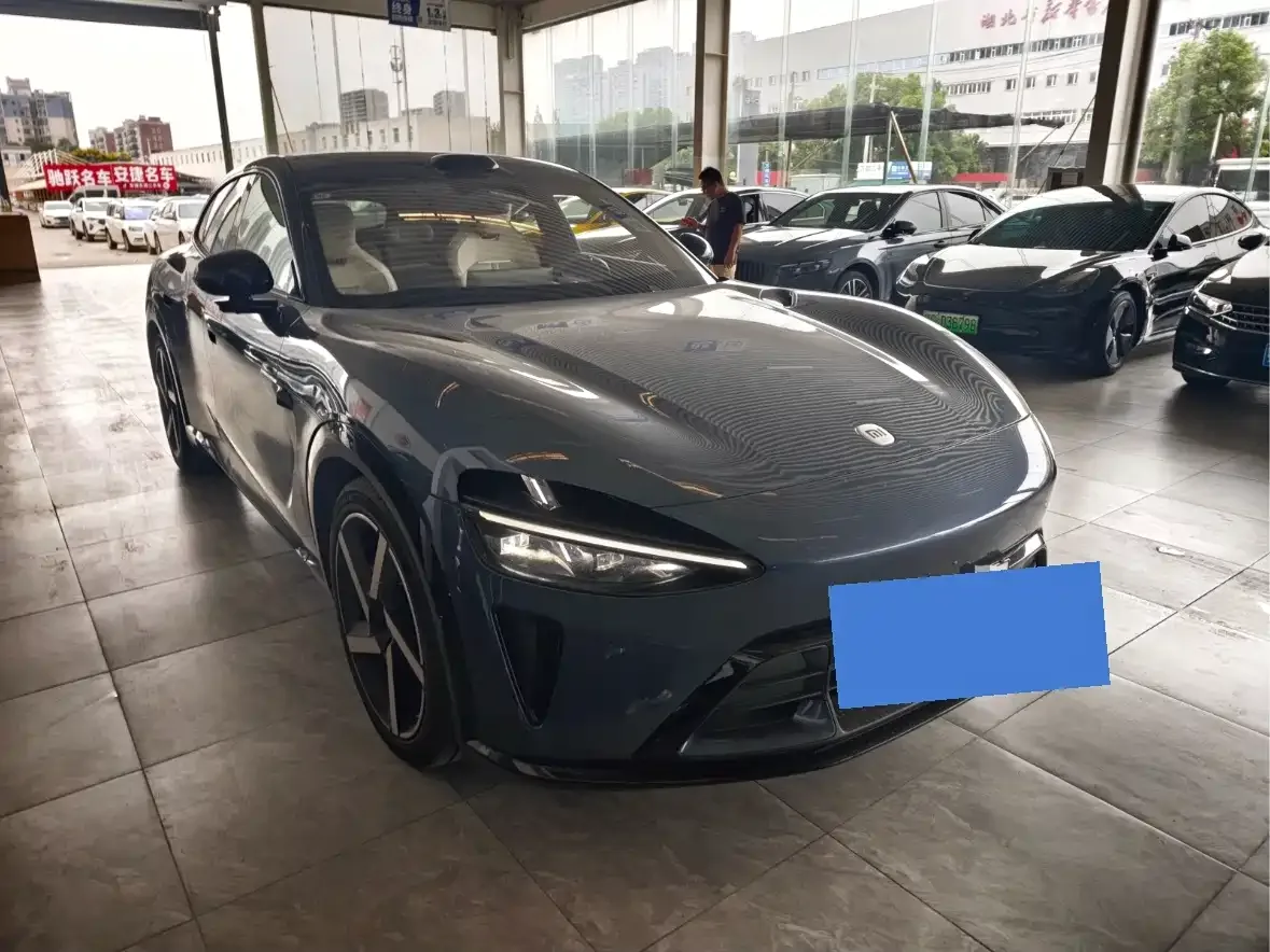 Xiaomi Auto Xiaomi YU7 2025 Ultra Long Range High Performance AWD Max Edition — Фото автомобиля 3