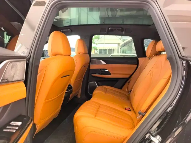 Xpeng G9 — Фото автомобиля 10