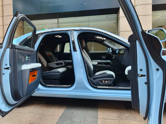 Rolls-Royce Ghost — Фото автомобиля 8