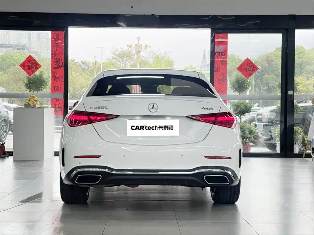 Mercedes-Benz C-Class — Фото автомобиля 3