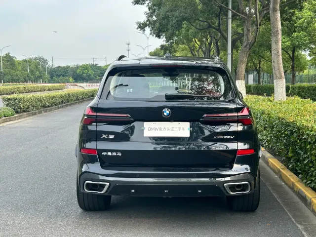 BMW X5 — Фото автомобиля 3