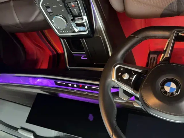 BMW 7 Series — Фото автомобиля 9