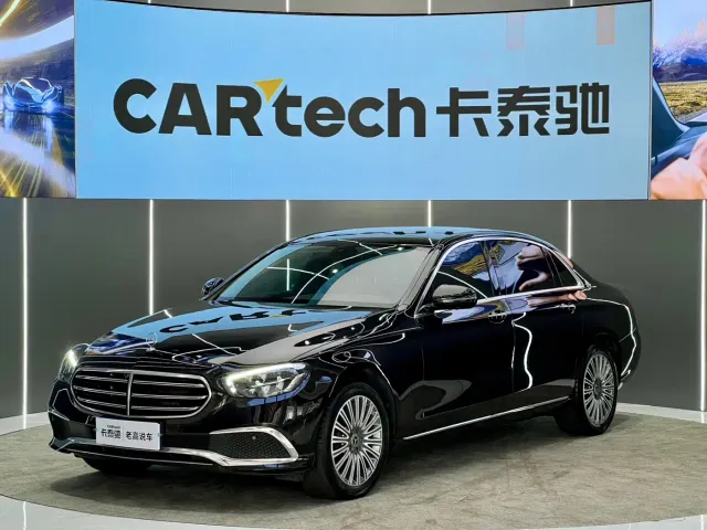 Фотография автомобиля — Mercedes-Benz E-Class