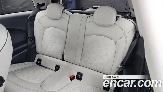 MINI Cooper — Фото автомобиля 16