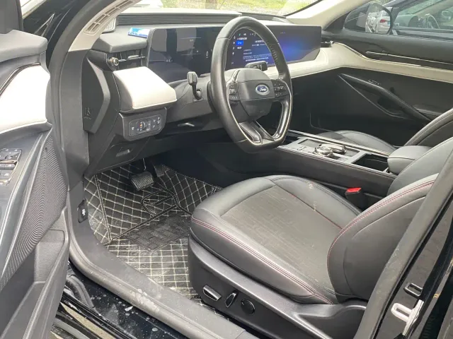 Ford Mondeo — Фото автомобиля 3