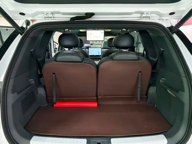 Dongfeng eπ 008 — Фото автомобиля 5