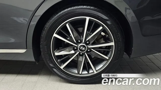 Hyundai Grandeur New — Фото автомобиля 6